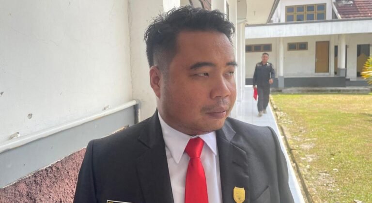 Anggota DPRD Kabupaten Gumas