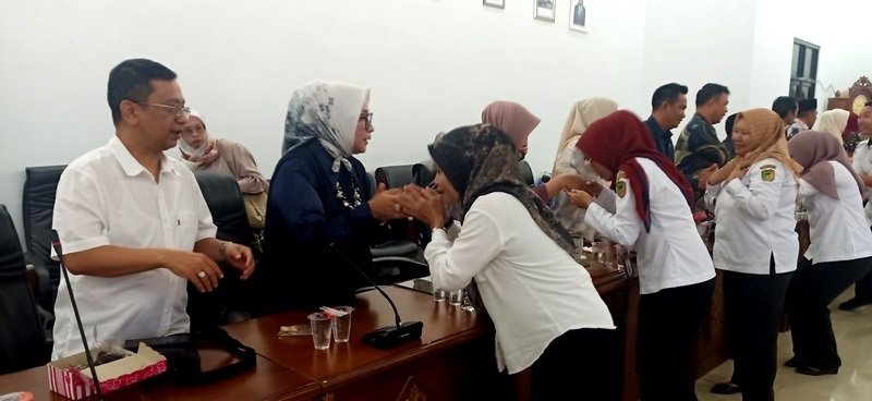 1004-Halalbihalal (1)