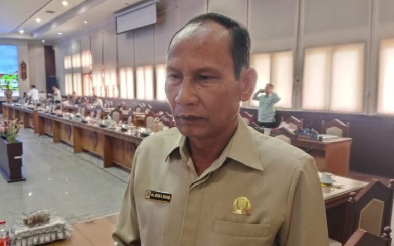 ketua-dprd-kalteng-arton-s-dohong-1080x675