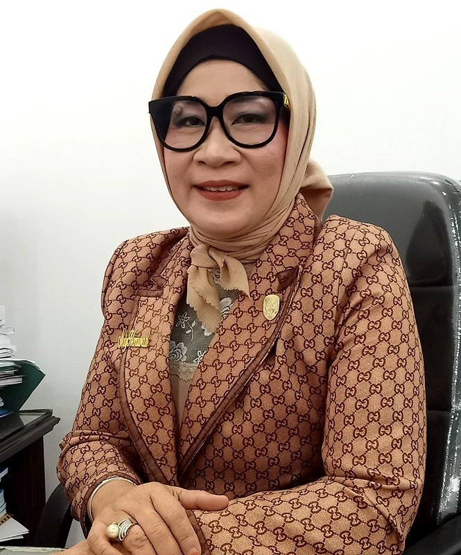 0806-Hj-Nety-Herawati