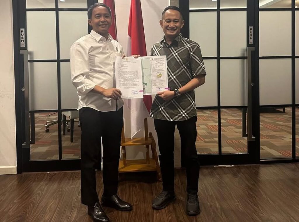 0308.Wali Kota Palangka Raya Perjuangkan Hak Lahan Warga hingga ke Menteri Kehutanan
