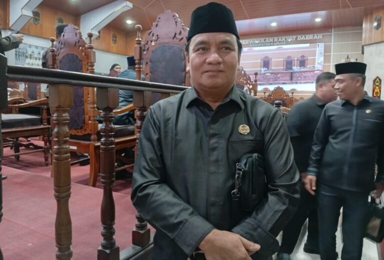 0408.Wakil Rakyat Kapuas Berduka atas Kecelakaan Pegawai DLHK