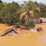 2008.Banjir Bandang Terjang Kapuas, Belasan Rumah Warga Hanyut Diterjang Arus Deras