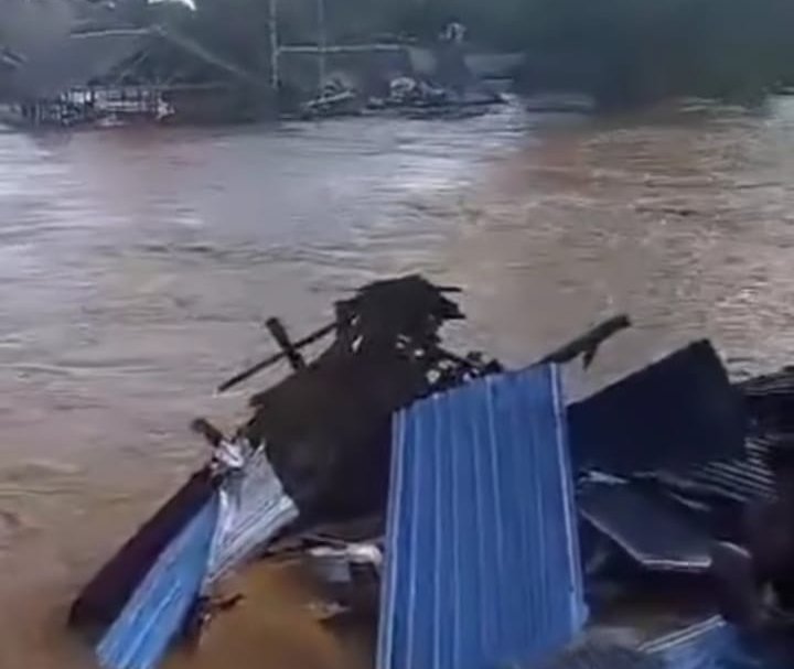 2108.Banjir Bandang di Kapuas Meluas, 9 Desa di Kecamatan Mandau Telawang Terendam