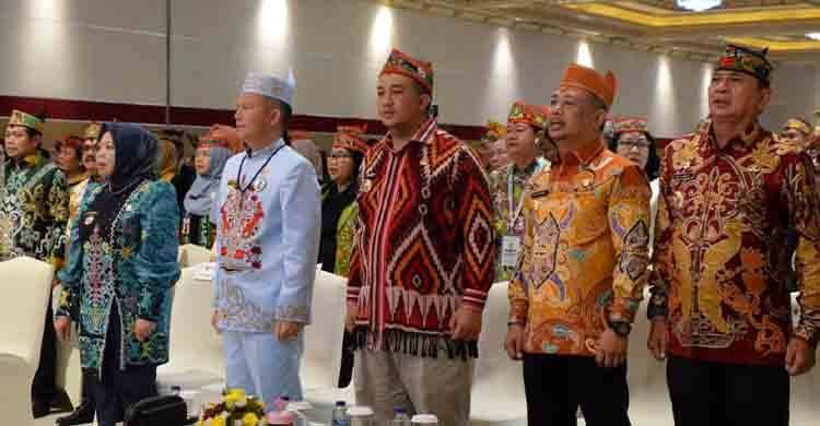 2508.Bupati Lamandau Komitmen Dukung Pemberdayaan Masyarakat Adat