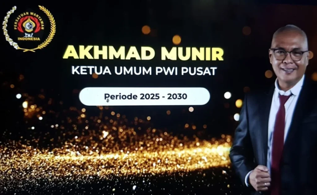 3008.Mengenal Akhmad Munir, Ketua Umum PWI Pusat