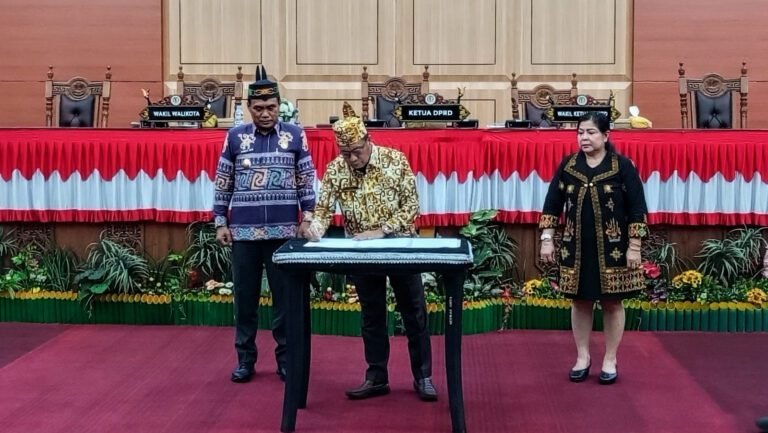 Rancangan Peraturan Daerah (Raperda) tentang Perubahan Anggaran Pendapatan dan Belanja Daerah (APBD) Tahun Anggaran 2025.