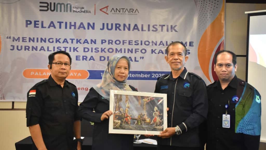 1809.Diskominfosantik Kapuas Dorong Pengembangan Jurnalistik di Seluruh OPD