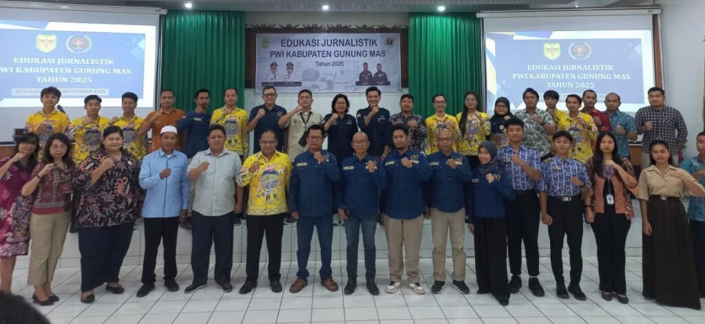 1809.PWI Gumas Gelar Edukasi Jurnalistik untuk Humas dan Pelajar