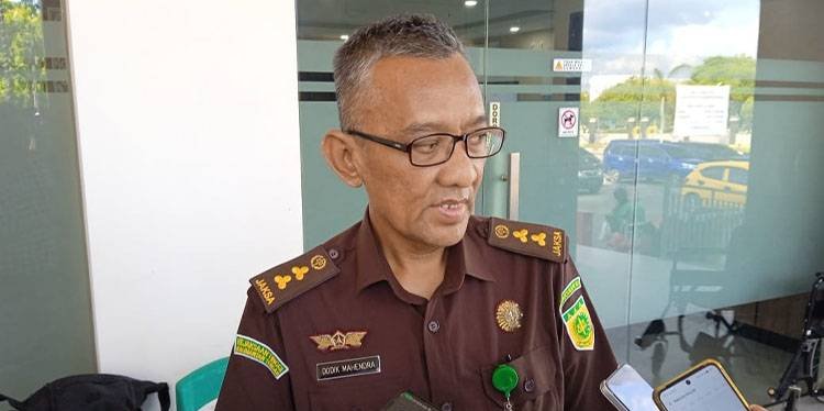 2309.Kejati Kalteng Periksa Kembali Kadis ESDM Terkait Dugaan Korupsi Ekspor Zircon
