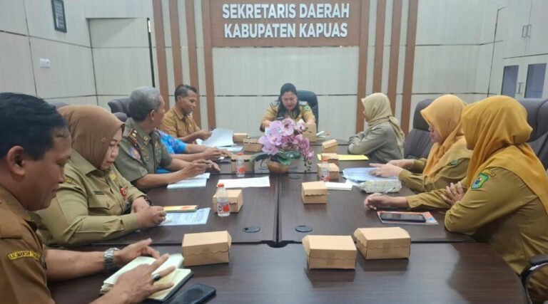 0110.Pasar Sanjaya Kuala Kapuas Segera Dikosongkan