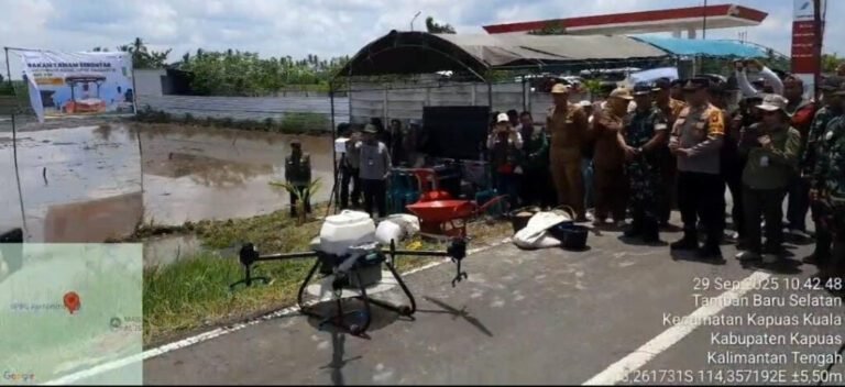 0210.Brigade Pangan Dorong Regenerasi Petani di Kapuas melalui Gerakan Tanam Serentak