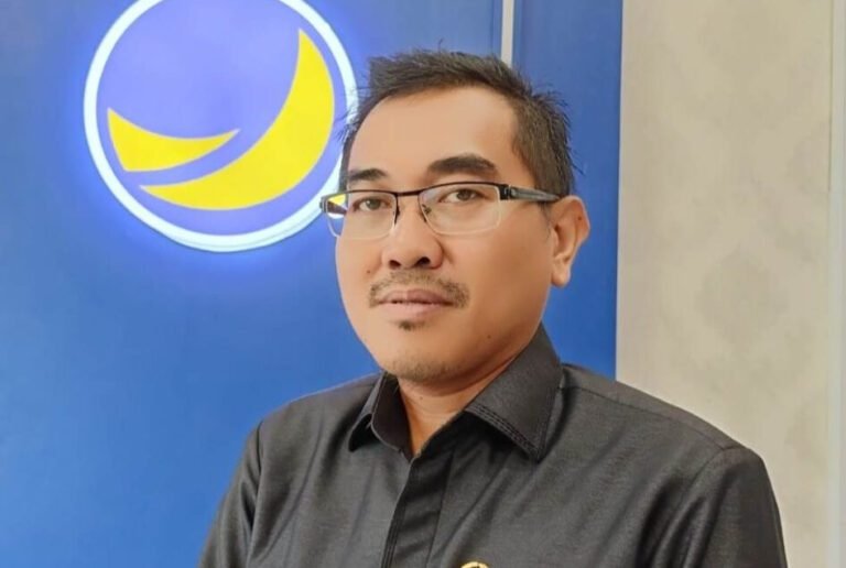 1010.Wakil Rakyat Apresiasi Pasar Murah di Kapuas