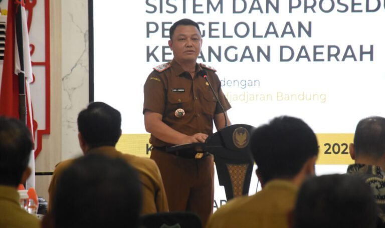 1310.Pemkab Kapuas Gandeng UNPAD Susun Perbup Pengelolaan Keuangan Daerah
