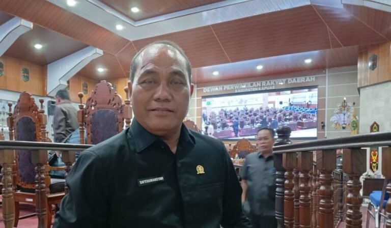 2110.Kabel Utilitas Semrawut, DPRD Kapuas Minta Penataan Terpadu