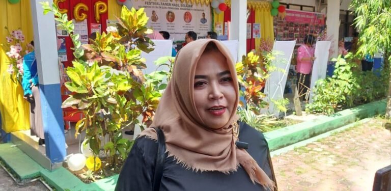 2410.Santri Berperan Strategis sebagai Penjaga Moral