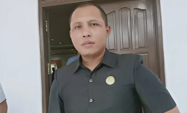 0711.Legislator Ini Desak Realisasi Transmigrasi Lokal untuk Warga Hulu Kapuas