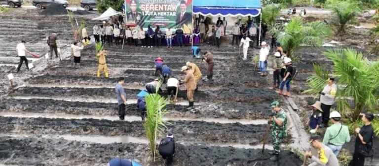 2201.Ketua DPRD Kapuas Dukung Penanaman Jagung Serentak 1 Juta Hektar