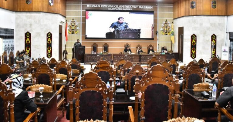 2204.Libatkan Masyarakat dalam Pemekaran Kecamatan