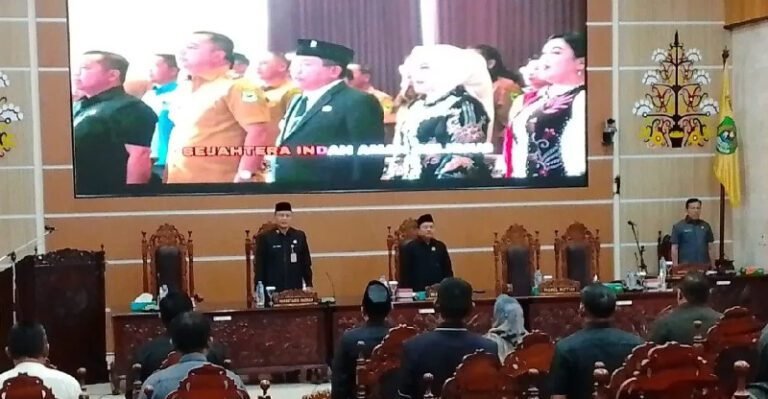 2211.Pemkab dan DPRD Kapuas Tetapkan Propemperda 2026