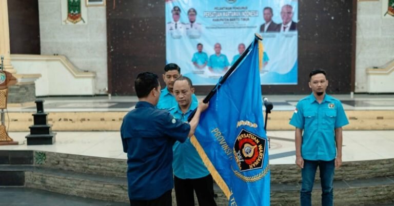 2211.Pengurus PWI Barito Timur Resmi Dilantik