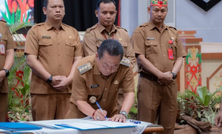 2711.Bupati Kapuas Tegaskan Komitmen Percepat Operasionalisasi Koperasi Merah Putih