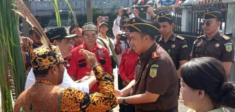 2910-Bupati-Sambut-Kejari