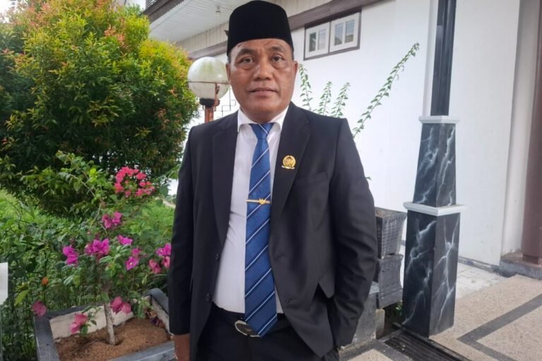 3107.Saferaniansyah Ajak Pemuda Kapuas Lestarikan Olahraga Tradisional