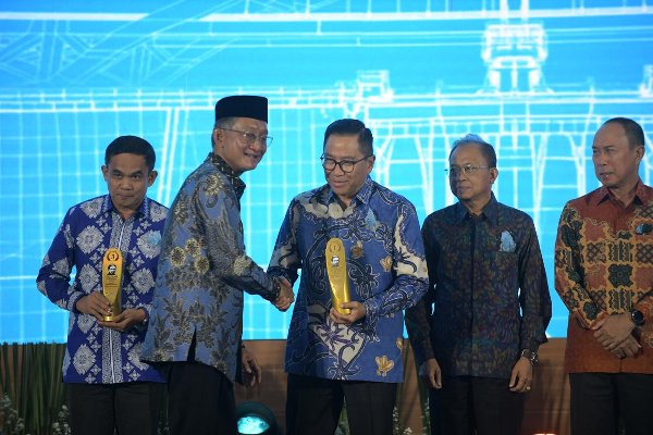 0312.Kalteng Raih Peringkat Tertinggi Sutami Award 2025