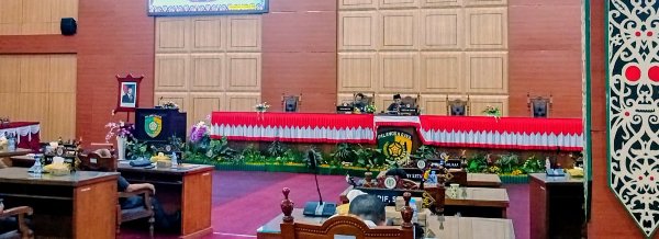 2612.DPRD Palangka Raya Gelar Paripurna Tiga Raperda Usulan Pemko
