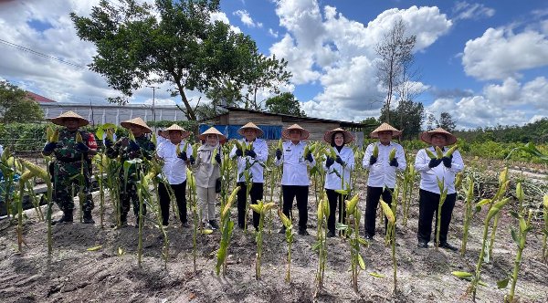 2712.Lapas Palangka Raya Gelar Panen Raya Jagung