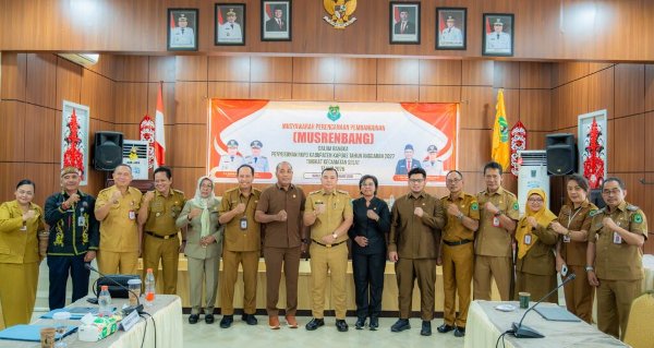 1401.Yunaningsih Dorong Pemerintah Realisasikan Usulan Prioritas Musrenbang Kecamatan Selat