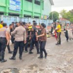 0602.Polda Kalteng Bersihkan Pasar Besar Palangka Raya Bersama TNI dan Pemko