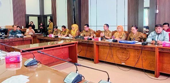 0902.DPRD dan Pemprov Kalteng Percepat Pembahasan Ranperda Penyelenggaraan Perpustakaan
