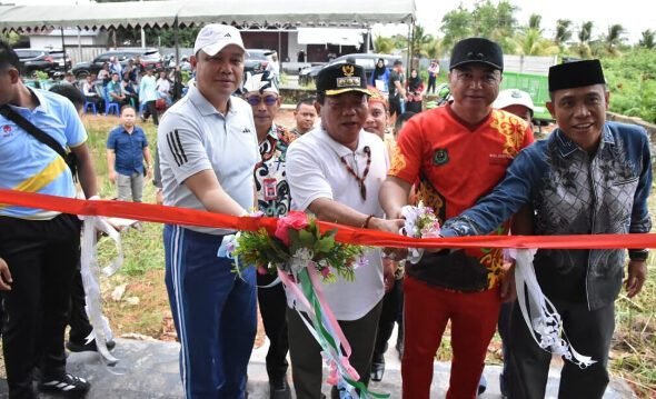 1302.Bupati Kapuas Resmikan Kantor Kelurahan Selat Hulu