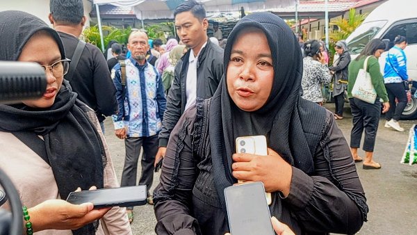 1302.Warga Palangka Raya Desak Elpiji Dijual Lebih Murah