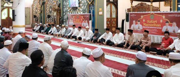 2002.Bupati Kapuas Mulai Safari Ramadan di 17 Kecamatan
