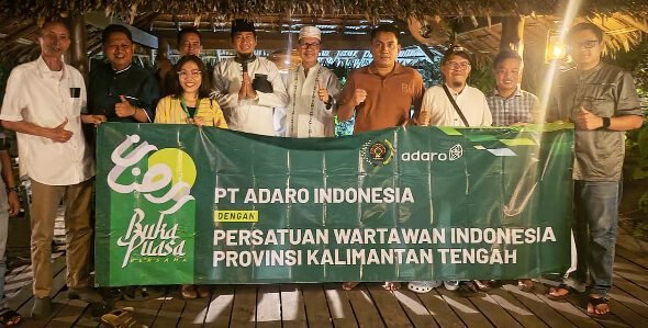 0203.Adaro dan PWI Kalteng Perkuat Sinergi Lewat Buka Puasa Bersama