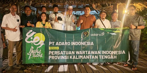 0203.Adaro dan PWI Kalteng Perkuat Sinergi Lewat Buka Puasa Bersama