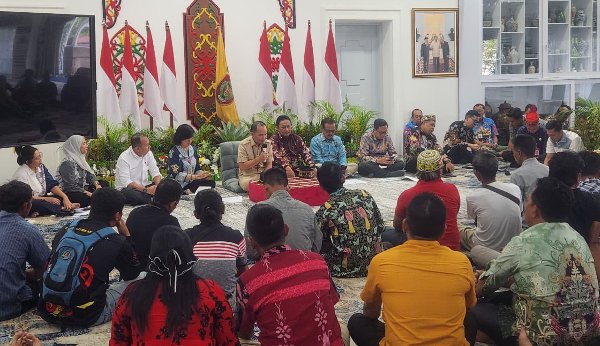 1303.Gubernur Kalteng Janji Perjuangkan Legalitas Tambang Rakyat