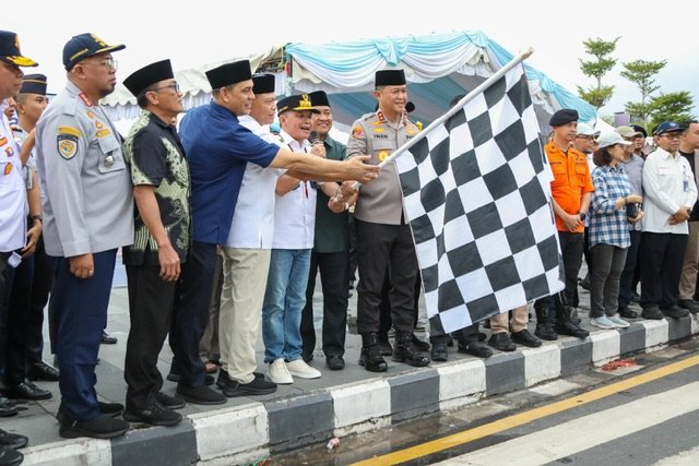 1903.Gubernur Kalteng Berangkatkan 626 Pemudik Gratis-1