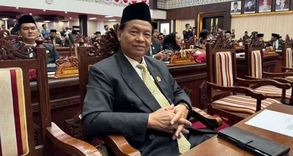 2303.DPRD Dukung Hibah Lahan untuk Sekolah Garuda