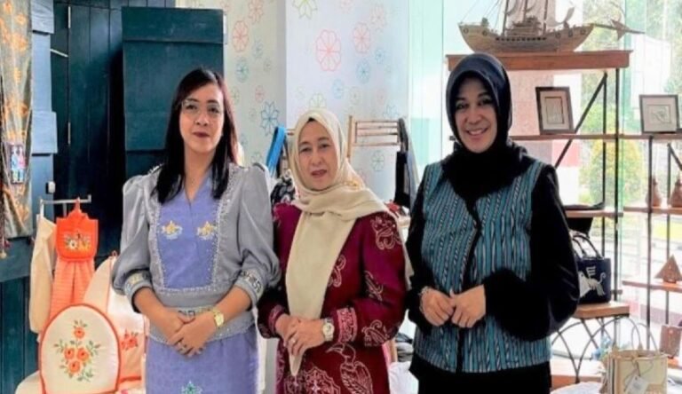 2901-PKK-Kunjungi-Dekranasda-Jakarta