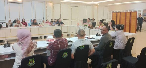 2903.Bupati Kapuas Optimistis Laba PDAM Rp5 Miliar