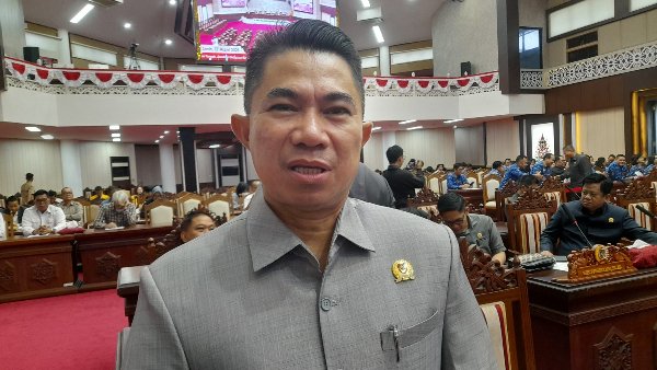 3103.DPRD Kalteng Dukung Pembatasan Medsos untuk Anak di Bawah 16 Tahun