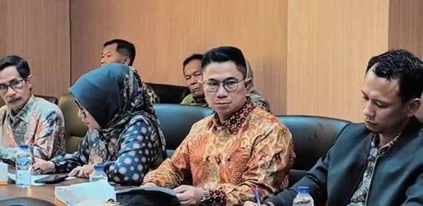 0704.DPRD Kalteng Dorong Kementerian ESDM Terbitkan Izin Tambang Rakyat