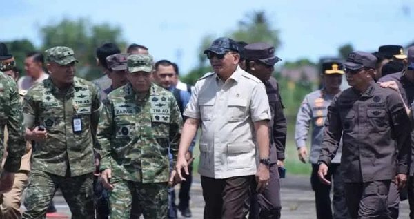 0704.Menhan Tinjau Penertiban Hutan di Kalteng