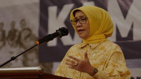 1404.Panic Buying Picu Antrean BBM di Kalteng