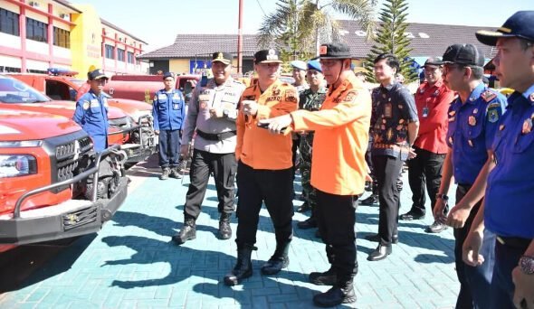 1704.Pemkab Kapuas Siagakan Personel dan Peralatan Hadapi Karhutla