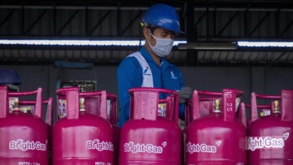 2004.Harga Elpiji Nonsubsidi Meroket, Warga Sampit Keluhkan Beban Ekonomi